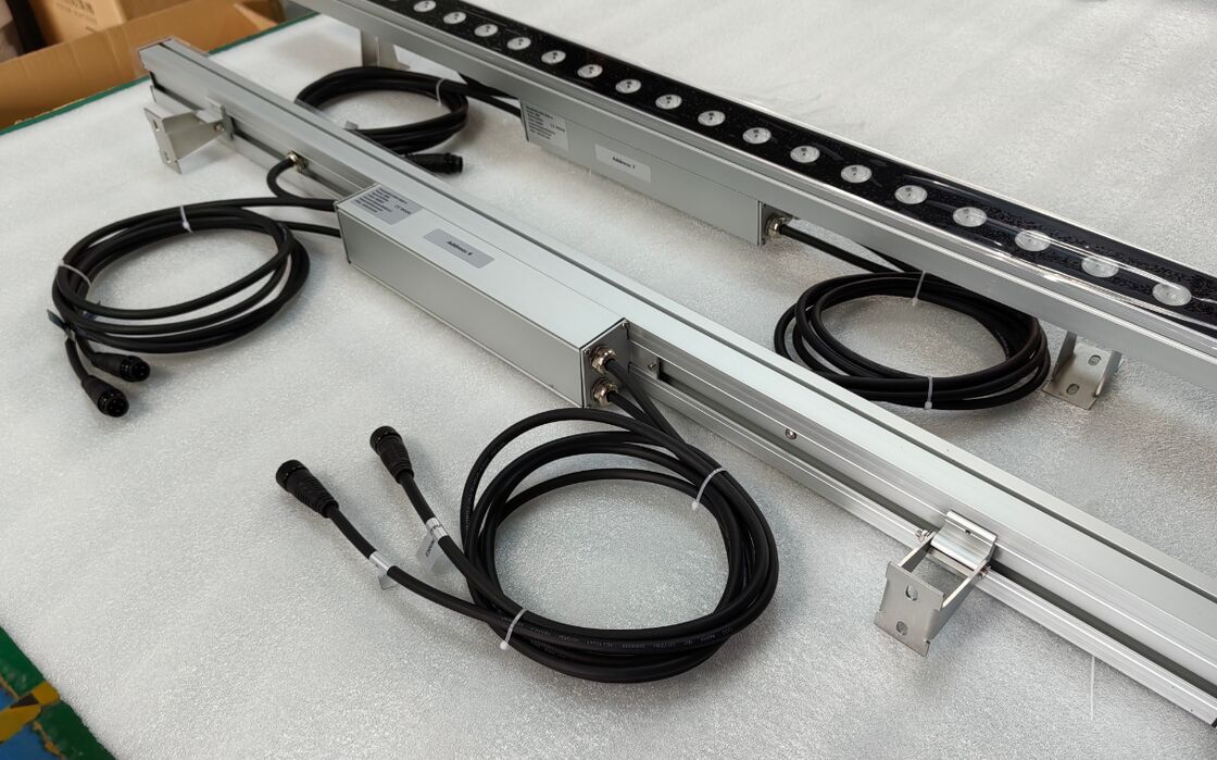 Гарантийный срок 3 года Светодиодные светильники для стеновых промывателей Алюминиевый сплав 1 м Длина и осветительное решение для архитектурного фасадного освещения